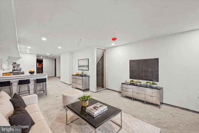 121 S ALDEN ST, Philadelphia, PA 19139