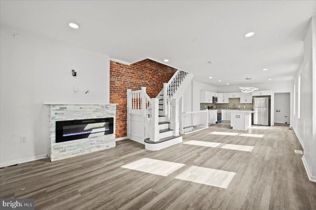 121 S ALDEN ST, Philadelphia, PA 19139