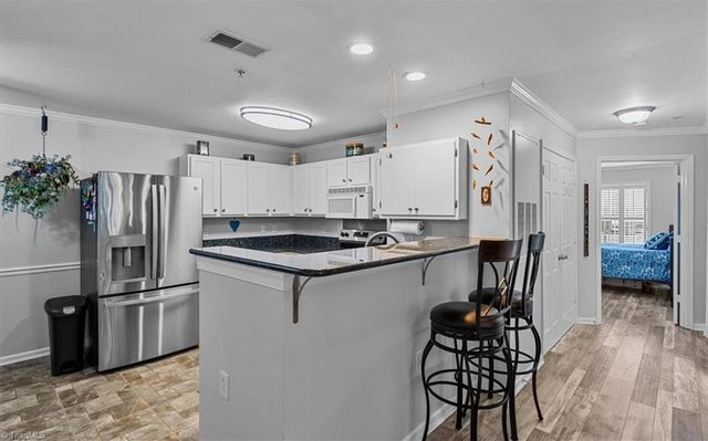 3716 Cotswold Avenue B, Greensboro, NC 27410