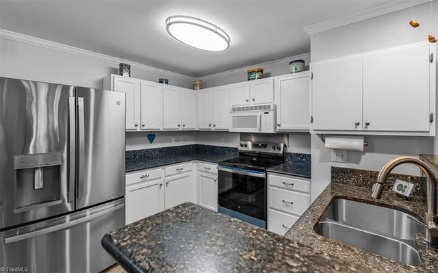 3716 Cotswold Avenue B, Greensboro, NC 27410