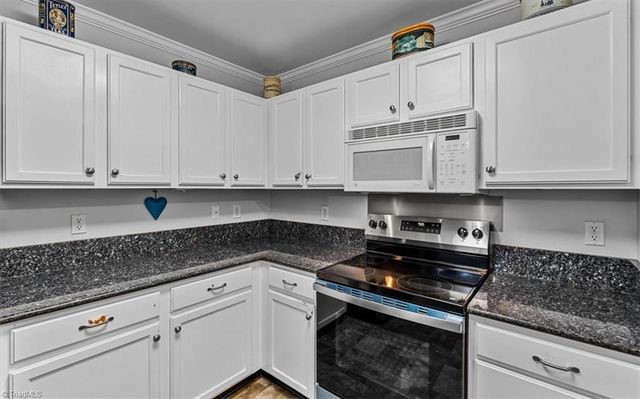 3716 Cotswold Avenue B, Greensboro, NC 27410