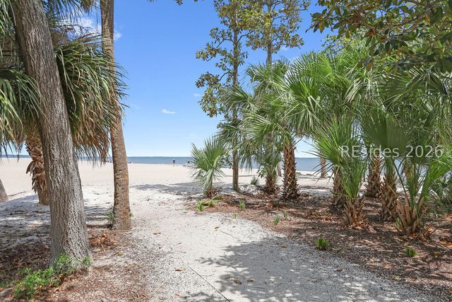 19 Rookery Way, Hilton Head Island, SC 29926