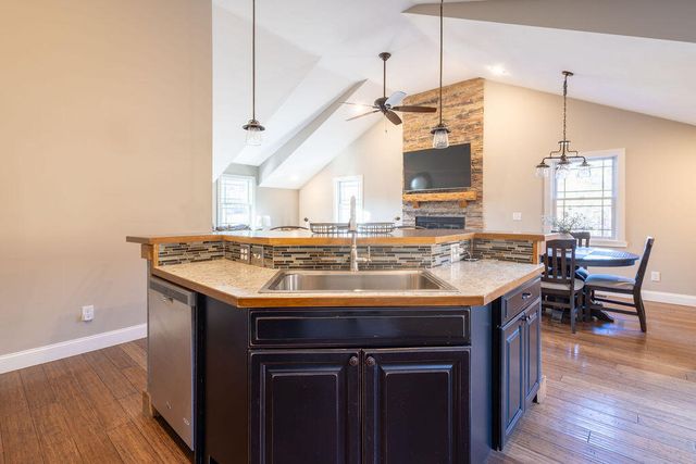 656 Wolf Run Road, Flemingsburg, KY 41041