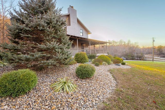 656 Wolf Run Road, Flemingsburg, KY 41041