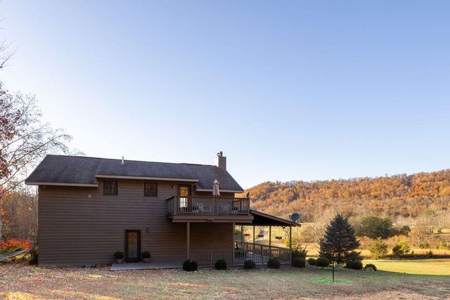 656 Wolf Run Road, Flemingsburg, KY 41041