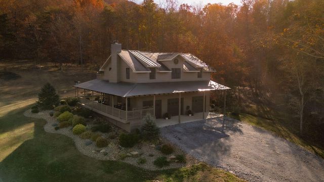 656 Wolf Run Road, Flemingsburg, KY 41041