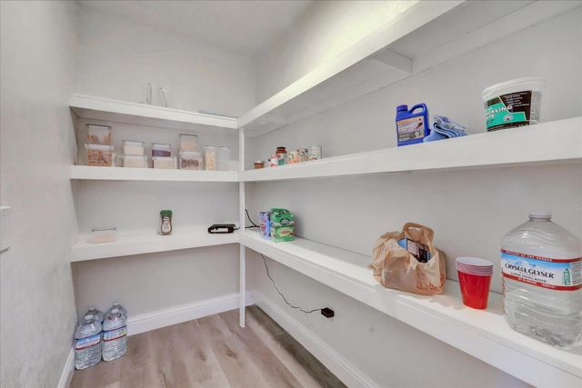 11660 Bluebird Ct, Auburn, CA 95602