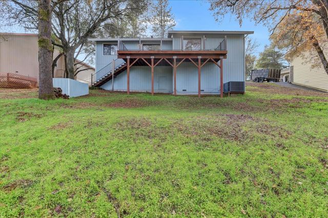 11660 Bluebird Ct, Auburn, CA 95602