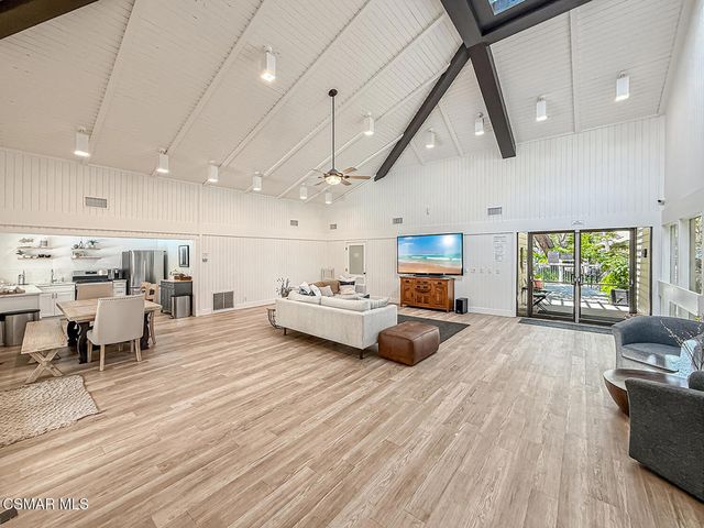 1152 S Westlake Boulevard A, Westlake Village, CA 91361