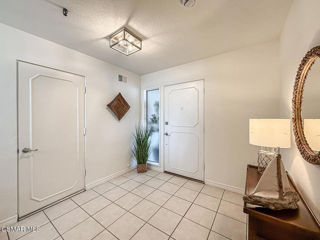 1152 S Westlake Boulevard A, Westlake Village, CA 91361
