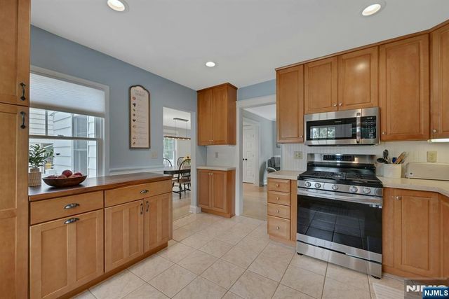 58 Ramapo Road, West Milford, NJ 07421