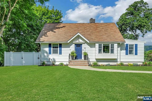 58 Ramapo Road, West Milford, NJ 07421
