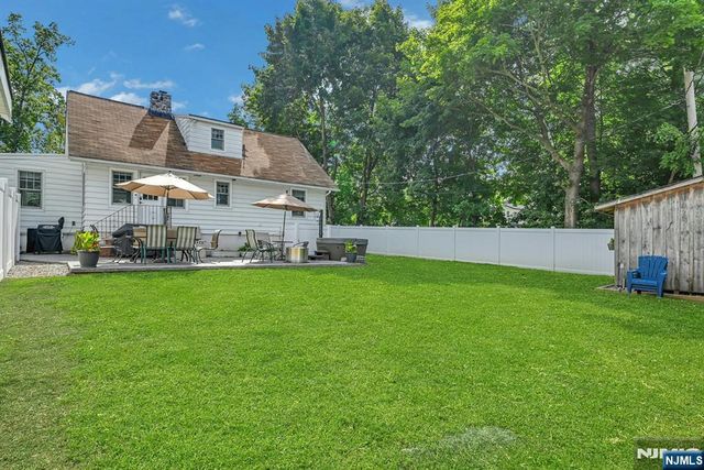 58 Ramapo Road, West Milford, NJ 07421