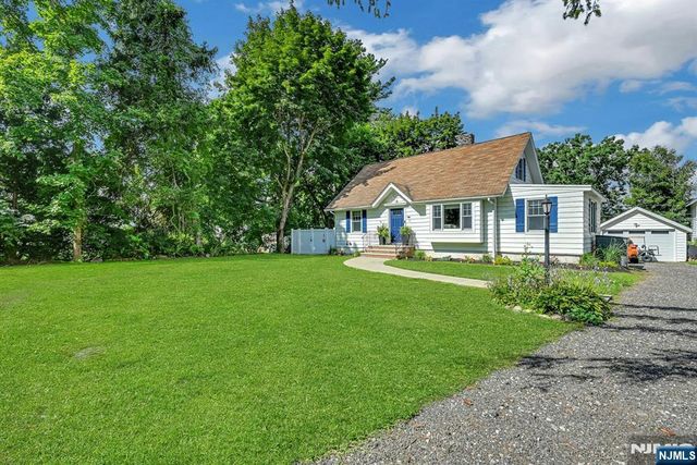 58 Ramapo Road, West Milford, NJ 07421
