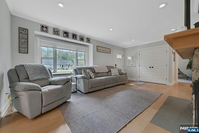 58 Ramapo Road, West Milford, NJ 07421