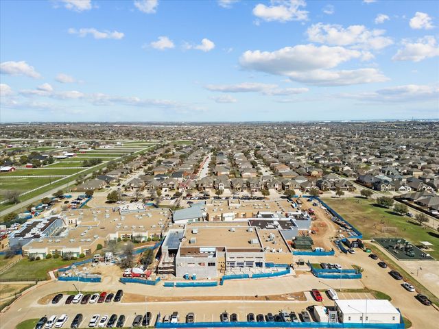 10213 Fox Grove Court, Fort Worth, TX 76131
