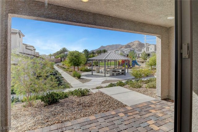 10719 Norfolk View Court, Las Vegas, NV 89166