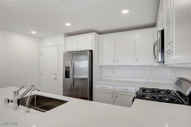 10719 Norfolk View Court, Las Vegas, NV 89166