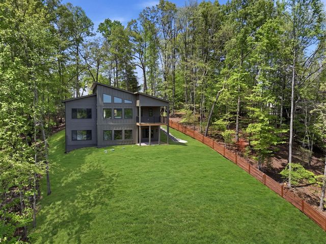 11 Falcon Drive, Blairsville, GA 30512
