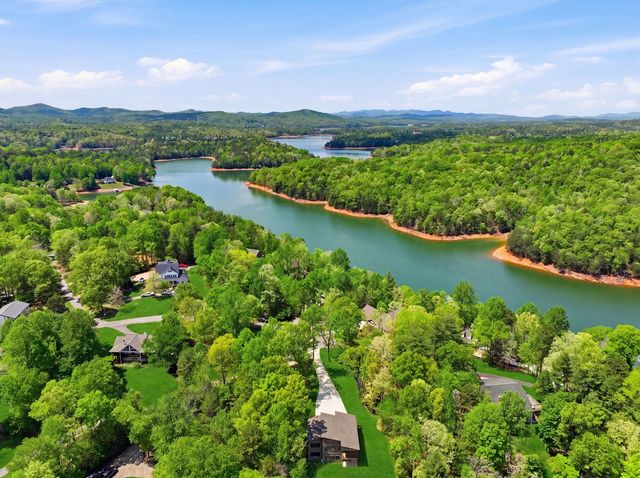 11 Falcon Drive, Blairsville, GA 30512