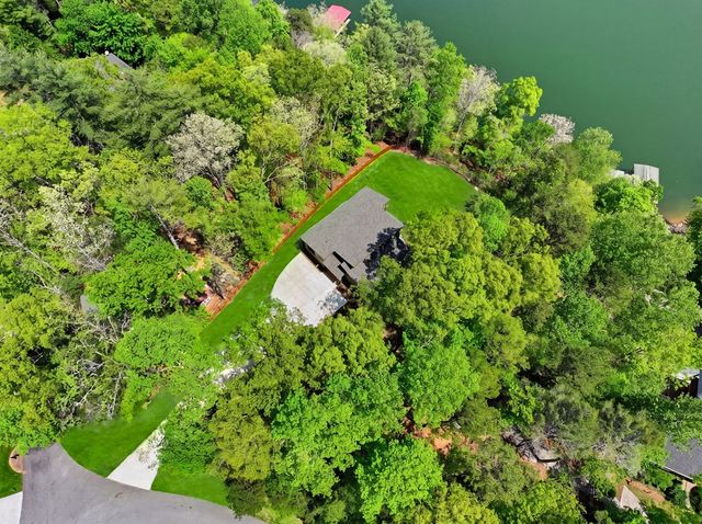 11 Falcon Drive, Blairsville, GA 30512
