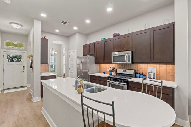 2409 Claret CV 114, Austin, TX 78748