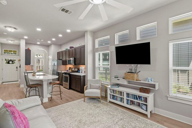 2409 Claret CV 114, Austin, TX 78748