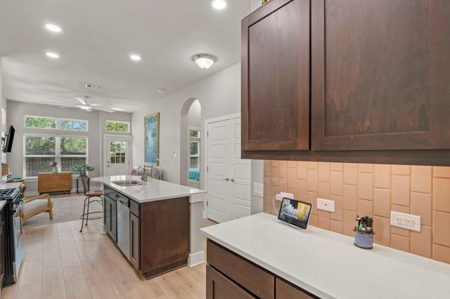 2409 Claret CV 114, Austin, TX 78748