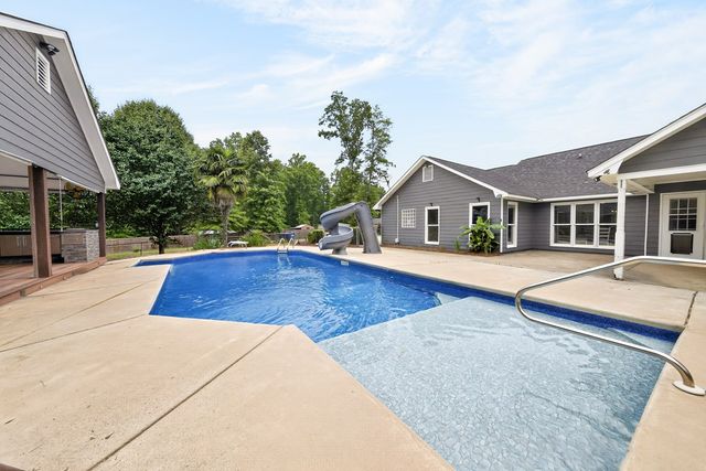 764 Lee Road 2017, Phenix City, AL 36870