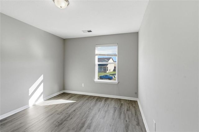 11020 N Jefferson Street, Kansas City, MO 64155