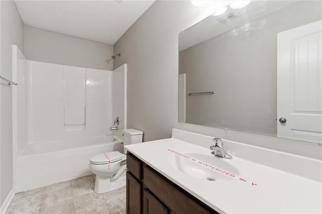 11020 N Jefferson Street, Kansas City, MO 64155