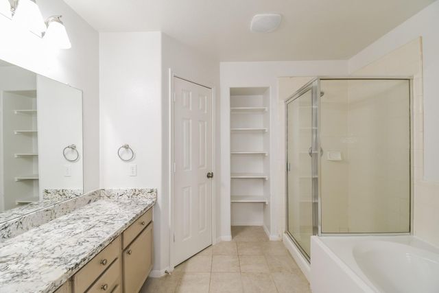 1060 Cabot Cove, Dickinson, TX 77539
