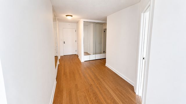 10 E Ontario Street 4007, Chicago, IL 60611