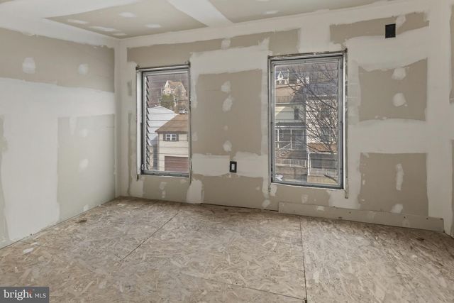 120 W CENTRE ST, Ashland, PA 17921