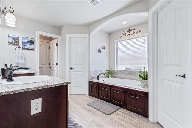 4468 W Blissful Drive, Fayetteville, AR 72704