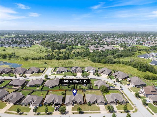 4468 W Blissful Drive, Fayetteville, AR 72704
