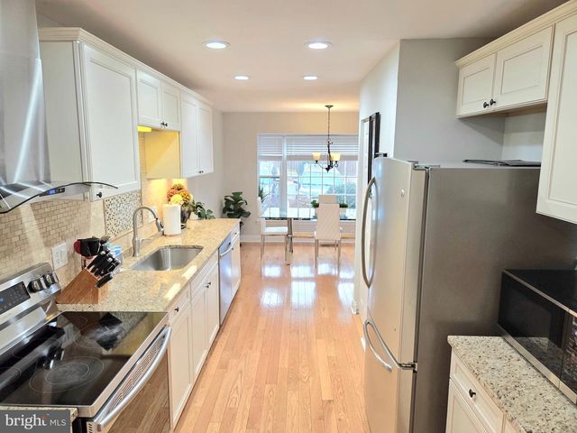 5407 LEEWAY CT, Fairfax, VA 22032