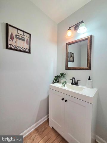 5407 LEEWAY CT, Fairfax, VA 22032