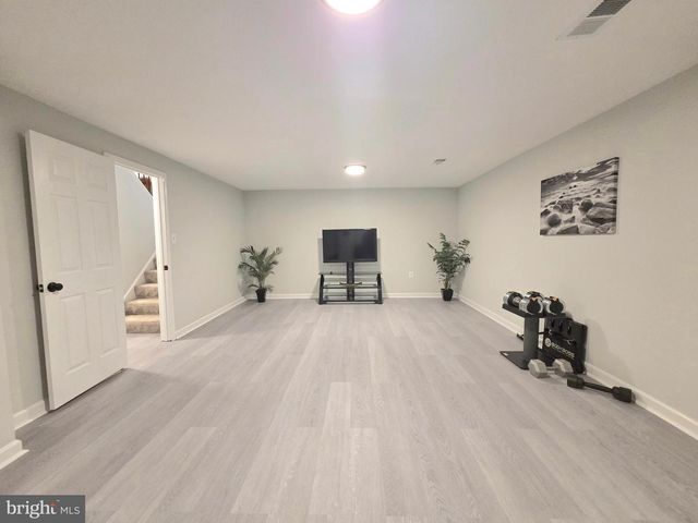 5407 LEEWAY CT, Fairfax, VA 22032