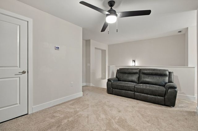 1208 Wiltshire Ct, Columbia, TN 38401