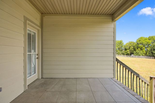 1208 Wiltshire Ct, Columbia, TN 38401