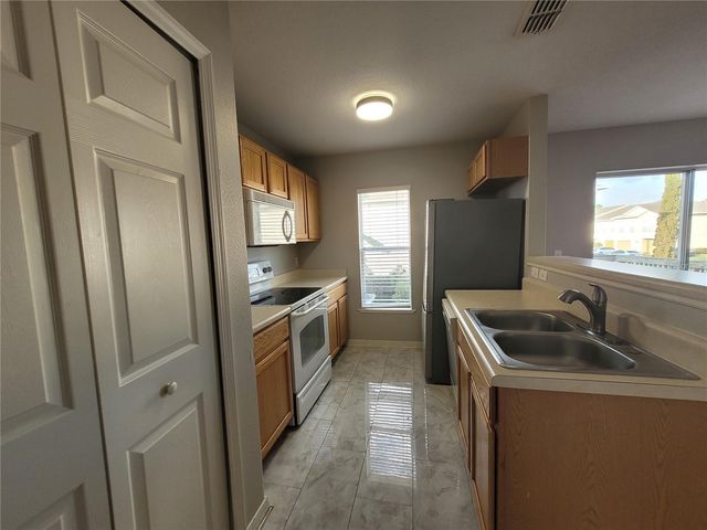 3805 EXETER LANE, Lakeland, FL 33810
