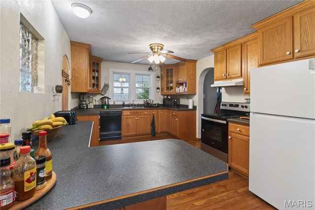 15 County Road 5020, Salem, MO 65560