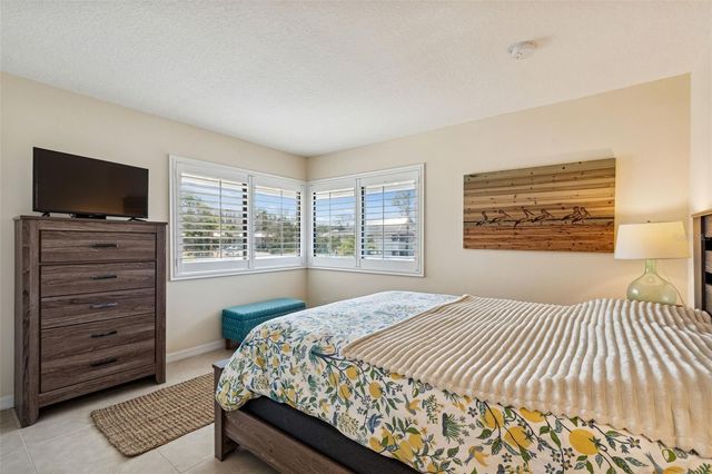 29129 BAY HOLLOW DRIVE 3202, Wesley Chapel, FL 33543