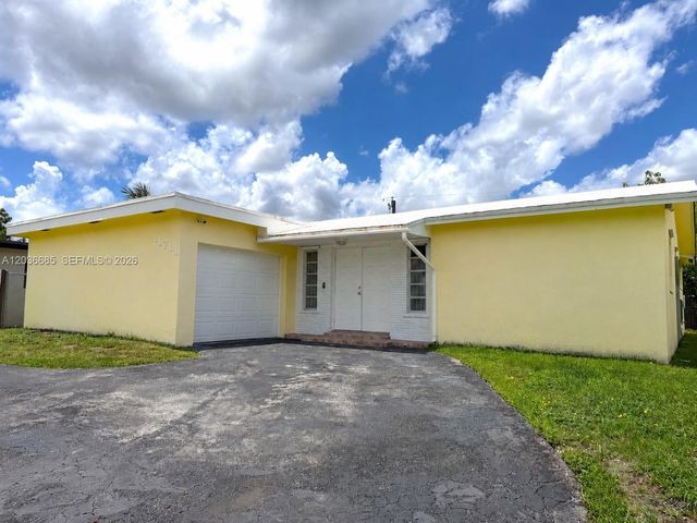 11711 NW 29th Street, Sunrise, FL 33323