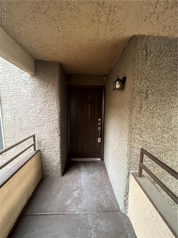 2200 South Fort Apache Road 2229, Las Vegas, NV 89117