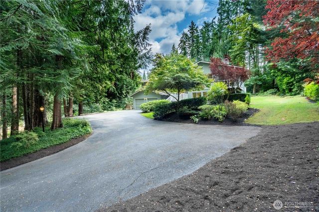 21415 SE 16th Place, Sammamish, WA 98075