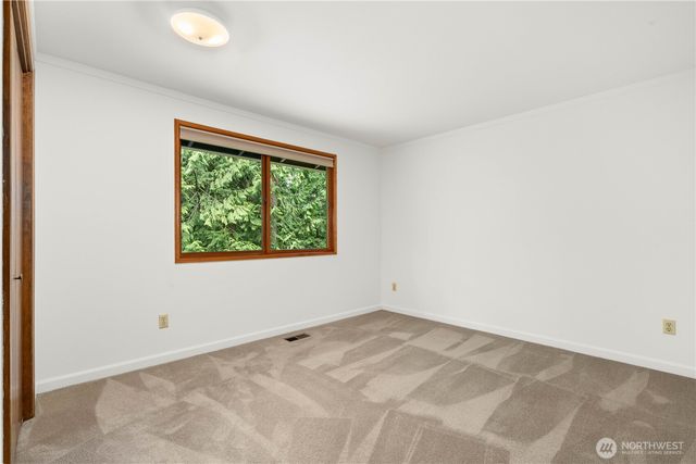 21415 SE 16th Place, Sammamish, WA 98075