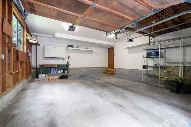21415 SE 16th Place, Sammamish, WA 98075