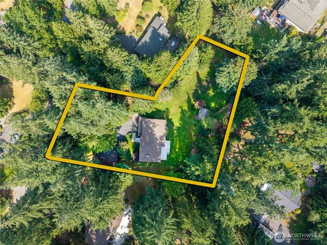 21415 SE 16th Place, Sammamish, WA 98075